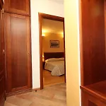 Seaside With A Swimming Pool - 7561 Apartman Trogir