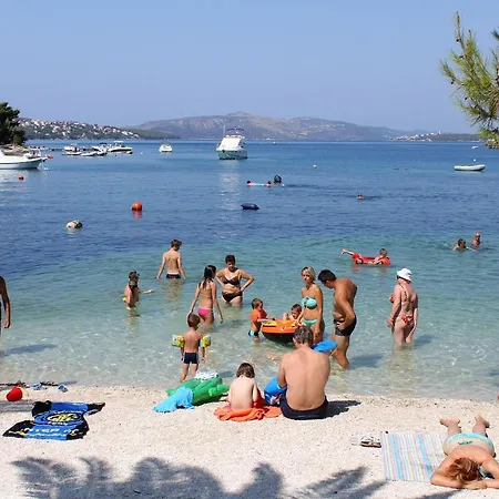Seaside With A Swimming Pool - 7561 * Trogir
