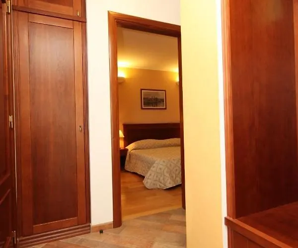 Seaside With A Swimming Pool - 7561 Appartement Trogir