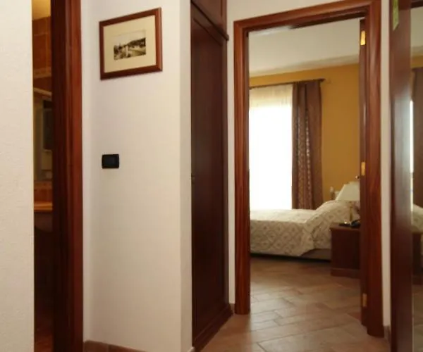 Seaside With A Swimming Pool - 7561 Appartement Trogir