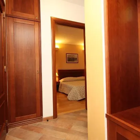 Seaside With A Swimming Pool - 7561 Apartment Trogir